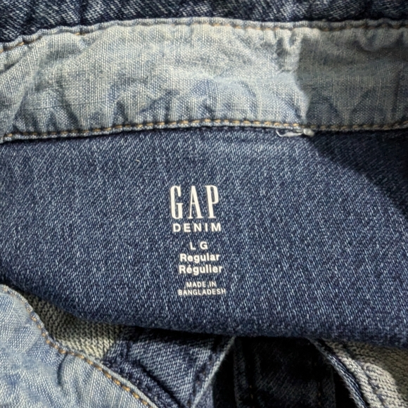 ❤️Gap kids denim  shirt. Size large regular. Girls. Snap closure. Stretchy. - Picture 5 of 8